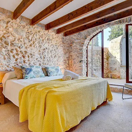 Can Estela Villa