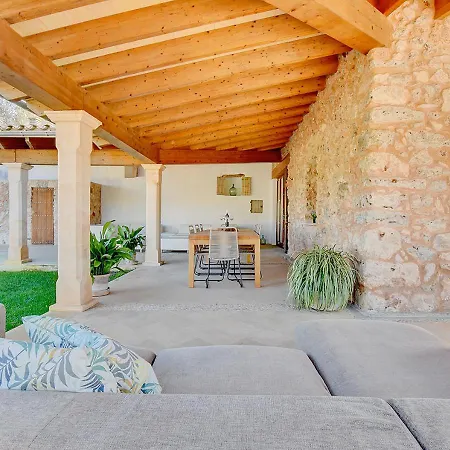 Can Estela Villa